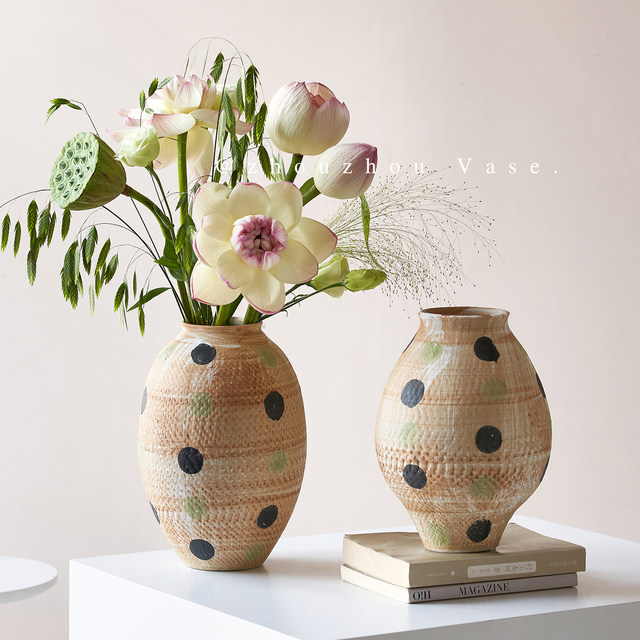 Zhou Zhoubo points Wabi-sabi style vase, medieval vase ornaments, home soft decorations, ceramic flower vessels, new Chinese style