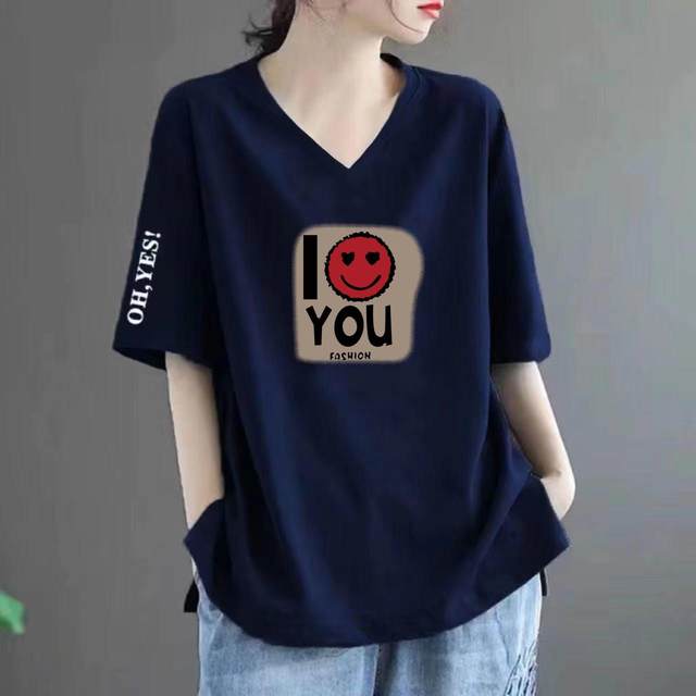 Clearance and pick up foreign trade mothers' T-shirt for women's short-sleeved loose large size slimming V-neck covering belly Korean style top