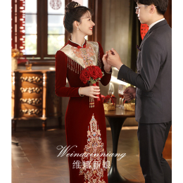 Velvet toast Bride 2023 new advanced Chinese cheongsam binding wedding dress fluffy backdoor dress