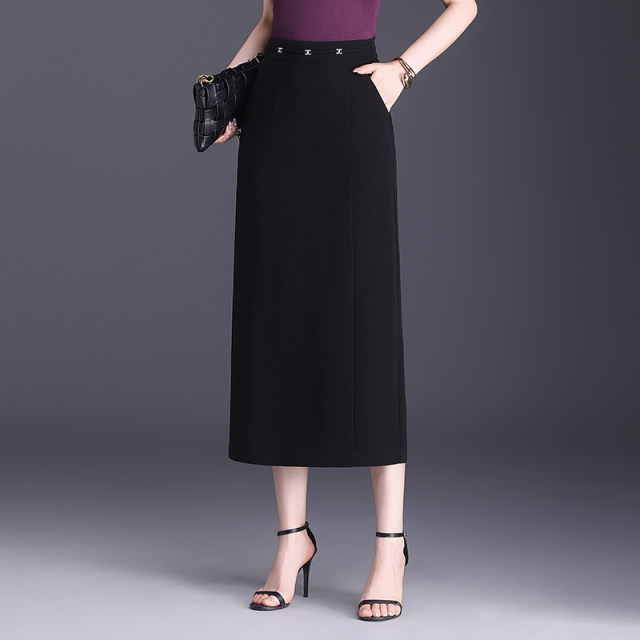 Black commuter slit skirt one-step skirt for women in summer 2025 new high-waisted slim hip skirt midi skirt
