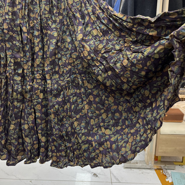 Thickened lined floral mid-length skirt for women 2024 autumn style pleated pleated printed skirt drapey crotch-covering A-line skirt
