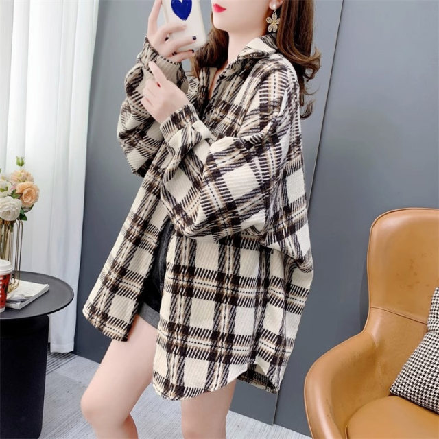 Thickened and furry plaid shirt for women in spring and autumn 2024 new cardigan jacket large size women's hot top
