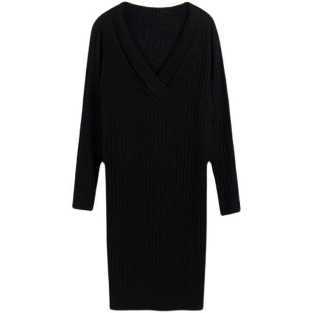 Autumn and winter 2024 new style coats, mid-length sweater skirts, knee-high V-neck bottoming, knitted dresses for women