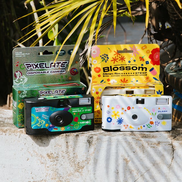 The same Y2K film camera with authentic spot Warner in Hong Kong, BLING-BLING special effect film disposable