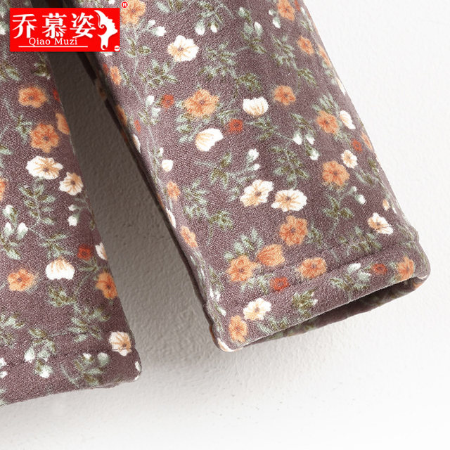 Middle -aged and elderly women's clothing mothers autumn and winter dress with velvet shirts, grandma holds warm T -shirt top, elderly autumn clothes