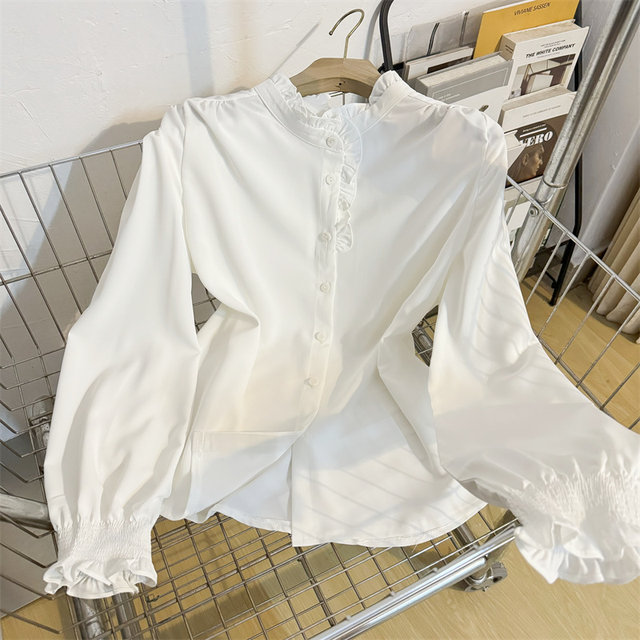 White fungus lace stand-up collar long-sleeved shirt for women 2025 spring French age-reducing temperament inner bottoming shirt top

