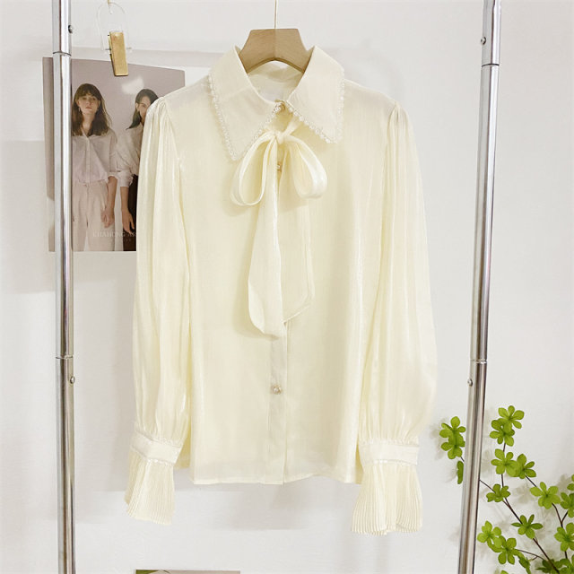 2025 Spring New Style Gentle Temperament Bow Shirt Women's Design Female Fashionable Flag Sleeve Mermaid Top