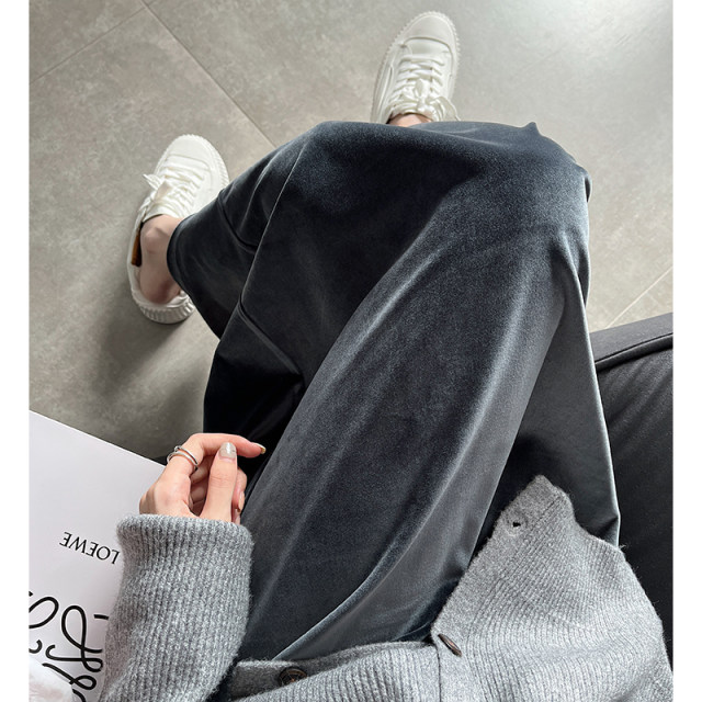 Golden velvet skirt female spring and autumn 2023 new high -level retro -high waist tube split middle long A -line skirt
