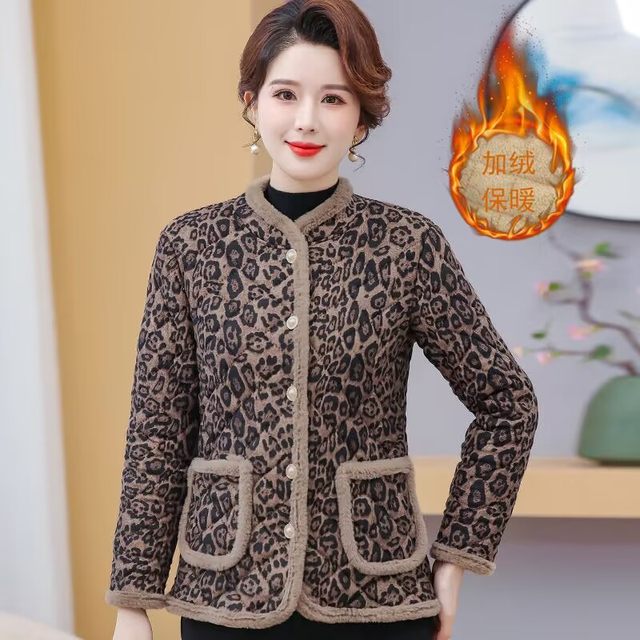 Mom's winter clothes plus velvet jacket for middle-aged and elderly women's winter fashionable short cotton jacket for women's thin and warm small cotton jacket