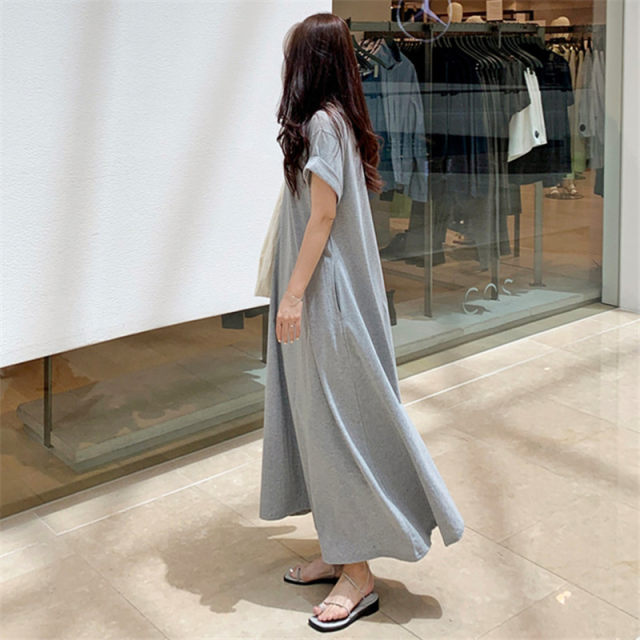 Loose large size dress over knee long T -shirt skirt Academy of temperament, thin short -sleeved round neck doll skirt
