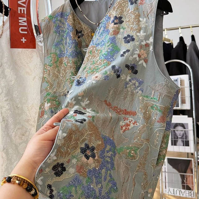 Large size 300 Jin [Jin equals 0.5 kg] Fat mm Heavy Industry Embroidery Sequins New Chinese Style Light Chinese Style Vest Vest Coat Women's Summer Outdoor Wear