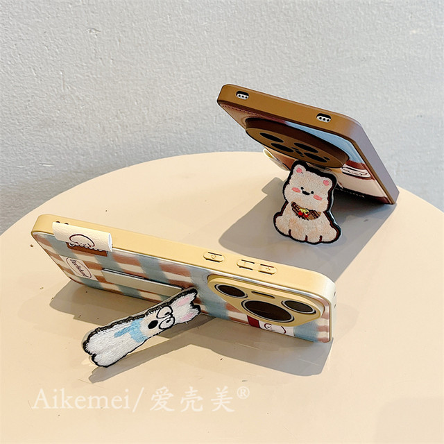 Suitable for Huawei mate70pro+ mobile phone case autumn and winter leather plaid embroidery cute puppy bracket Mate60pro chain lanyard MT40/50pro all-inclusive anti-fall pura70pro female model