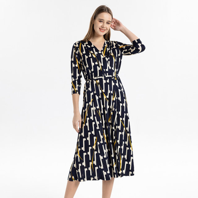 Zhen silk print seven -point sleeve dress ladies summer new V -neck silk silk knit waist waist elegant large skirt

