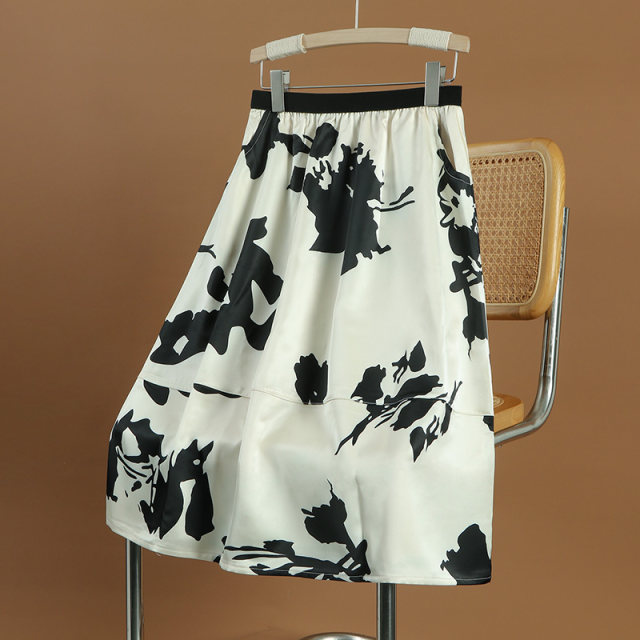 Ice silk ink printed skirt for women with large size summer new A-line floral umbrella skirt mid-length drooping floral skirt