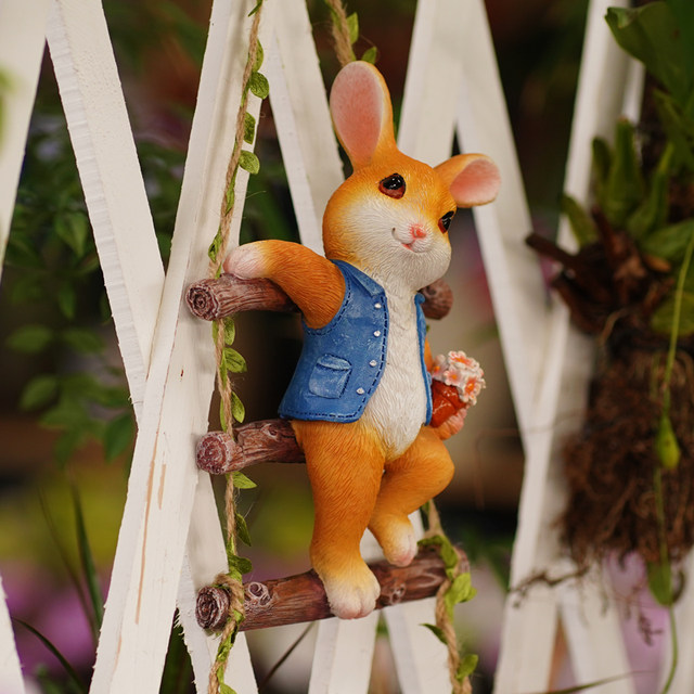 Cute rabbit climbing ladder wall hanging outdoor garden garden tree hanging balcony pipe flower pot hanging kindergarten decoration ornament
