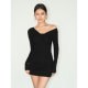 NEVA HU graceful curves/waisted hot girl v-neck white long-sleeved dress for women niche black knitted short skirt