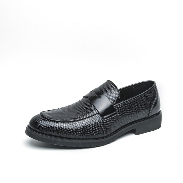 
Fashion selection of large size fashion versatile bean shoes with one foot, love shoes, fashionable men's leather shoes breathable dad