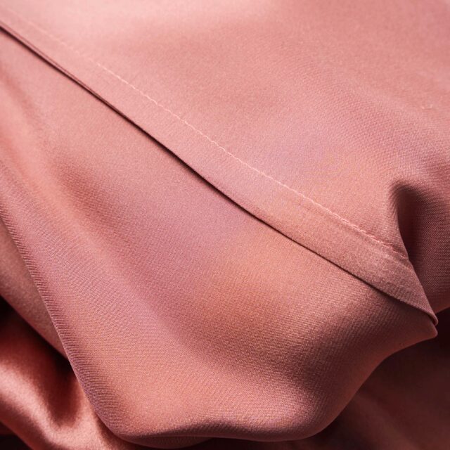 Floating large hem skirt! Silk crepe satin slanted skirt mulberry silk draped midi skirt solid color versatile to make you look slim
