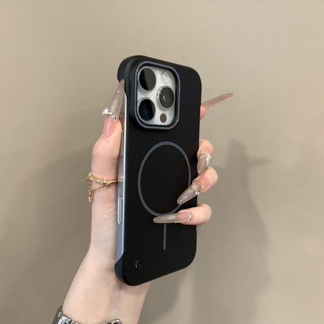 Minimalist thin circle magnetic frameless cooling new model 17 suitable for iPhone 16 promax mobile phone case Apple 15 solid color skin feel matte 14 ultra-thin 13pm anti-fall 15plus half pack 12 hard shell