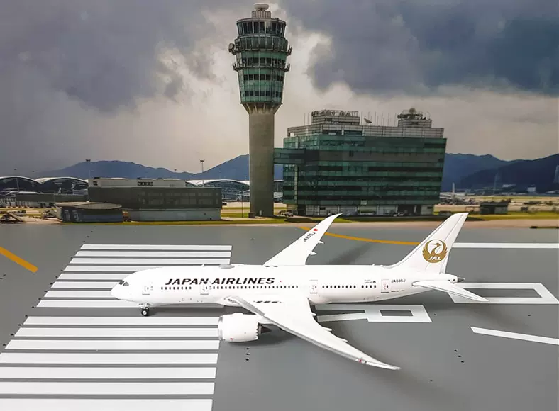 JAL B787-8 1:400 JA835J Phoenix 金の鶴丸 人気のファッション 通常在庫品 Pneonix400 金鶴 B787-8 JAL 航空機