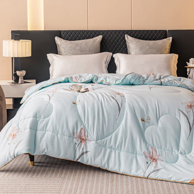 
Golden silk quilt spring and autumn quilt four seasons cashmere quilt core winter quilt single thickened quilt