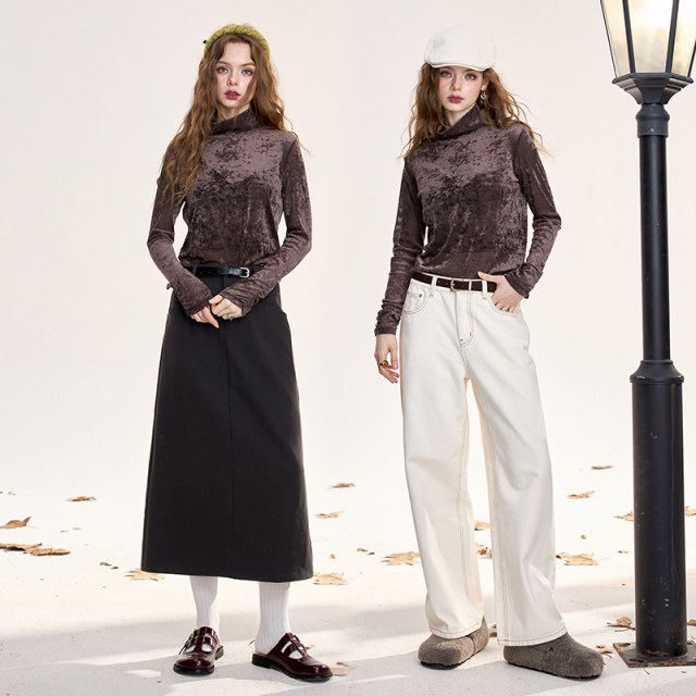 Fairy Pocket Retro Coffee Velvet High Neck Long Sleeve T-shirt Women's 2025 Spring New Pure Temperament Top