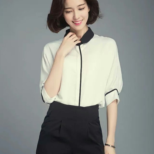 Spring and Autumn White Shirt Women's Middle Sleeve Shirt New Style 2025 Summer Business Professional Interview Doll Collar Round Collar Top
