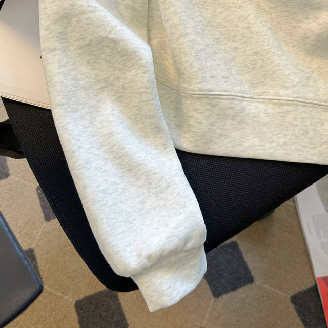 Little C home solid color sports and casual small short top for women 2025 spring fashionable round neck sweatshirt trend
