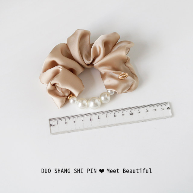 French pearl large intestine circles head rope female lady celebrities wind coating high -level sensory tie ponytail satin hair rope