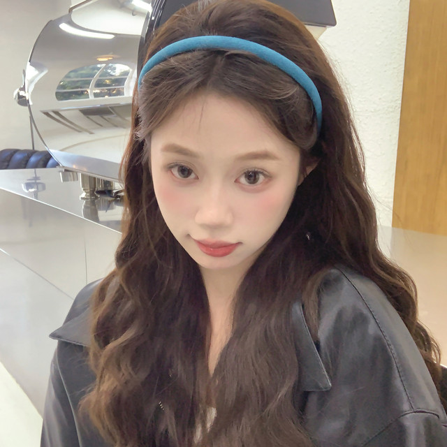 
Retro colorful suede fine hair hoop for women 2025 new simple niche high-end sense face wash headband pressed hair hairpin new