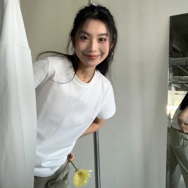 Cotton short -sleeved T -shirt female summer shoulder top design sense pure color small flying sleeve sleeved white bottoming shirt
