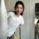 Cotton short -sleeved T -shirt female summer shoulder top design sense pure color small flying sleeve sleeved white bottoming shirt
