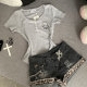 Confused bear Japanese style cute v-neck slim hot girl summer short-sleeved subculture kitten embroidered cute T-shirt for women