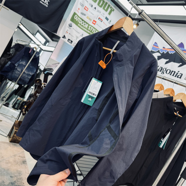 Commercial flat substitute! Traceless pressing glue three-dimensional tailoring men's windproof and water-proof outdoor soft shell stand collar jacket jacket