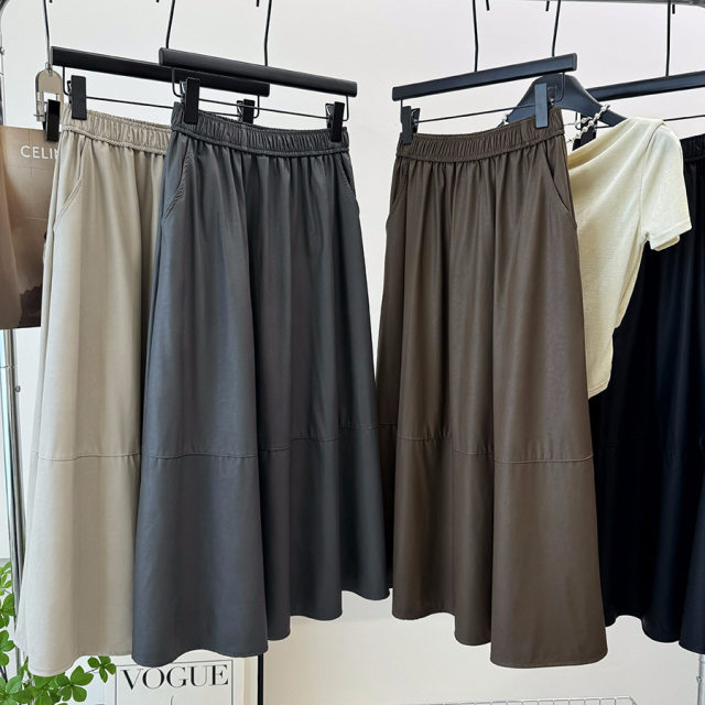 Matte pu leather skirt 2024 autumn new high waist skirt makes you look slim and versatile soft sand-washed leather pocket A-line umbrella skirt