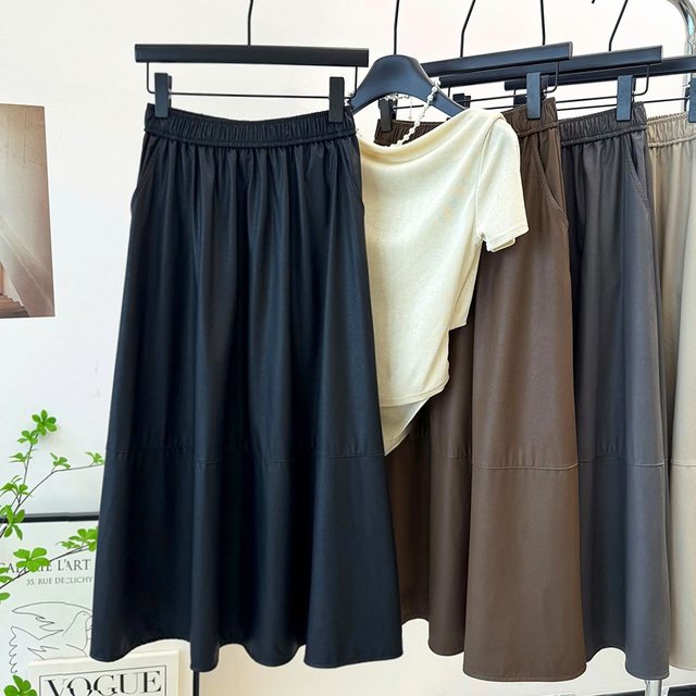 Matte pu leather skirt 2024 autumn new high waist skirt makes you look slim and versatile soft sand-washed leather pocket A-line umbrella skirt