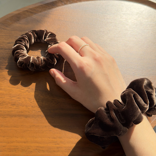 Ball head silk velvet large intestine hair tie for women, high-end, western and fashionable 2025 new style hair rope