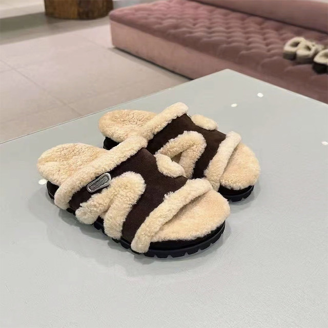 
Zhang Ruonan's same style thick-soled fur slippers for women 2025 autumn and winter new retro Birkenstock half slippers outer fur shoes