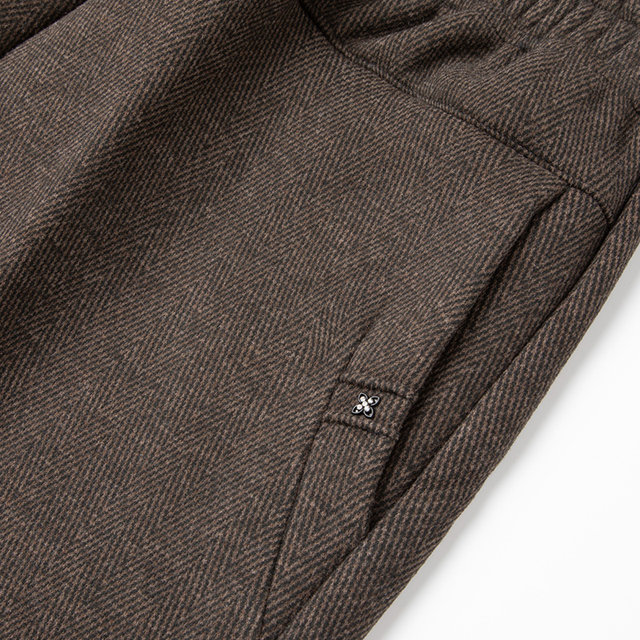 Middle-aged mother 2025 new style outer wear for small people, old ladies, middle-aged and elderly grandmothers straight pants plus velvet casual