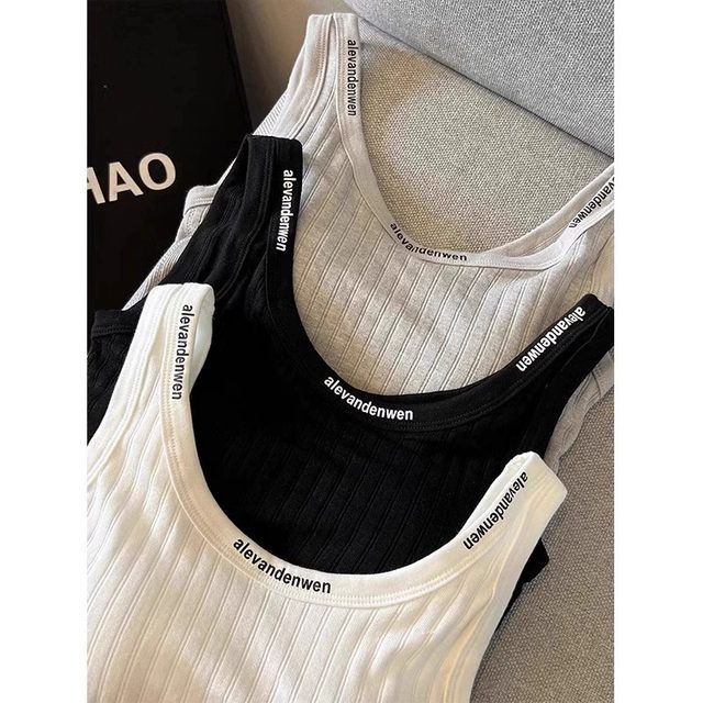 Spring and summer suspender vest with chest pad for women in women's white letter printed short sports sleeveless top for suit