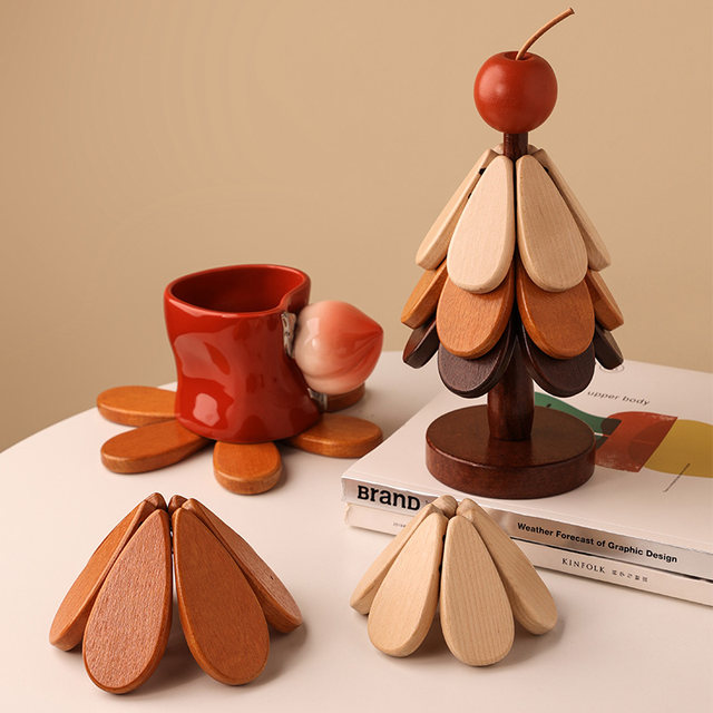 Christmas tree insulation pad creative placemat table coaster solid wood anti-scalding high temperature pot cushion sideboard ornament decorations