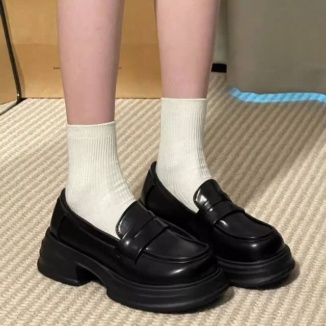 Round toe thick sole British loafers women's 2025 new retro versatile jk formal shoes black thick heel small leather shoes