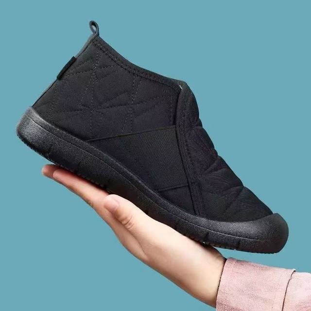 
2025 new winter snow boots, soft soles, comfortable mother's shoes, windproof and cold-proof, lightweight, comfortable, fashionable and velvet cotton shoes