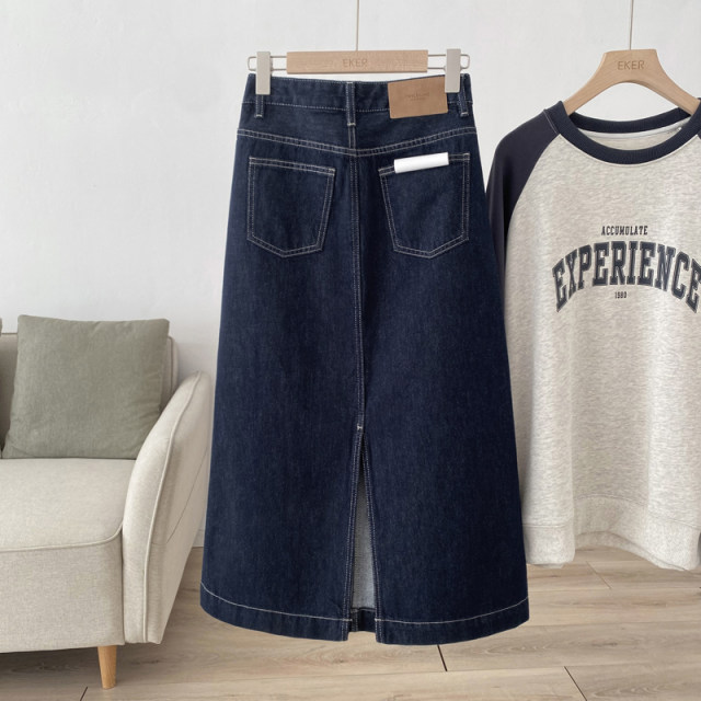 Classic bull version! Covering the hips and making you look slim~ Not picky about people, wide pockets/bright lines, spring and summer medium-length denim skirt for women