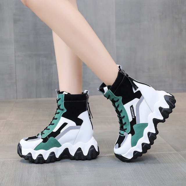 Super Hot Retro Versatile Height-increasing Sports Women's Shoes