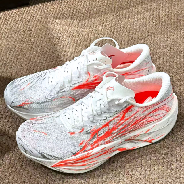 Racing Sister Heartbeat Running Sneakers