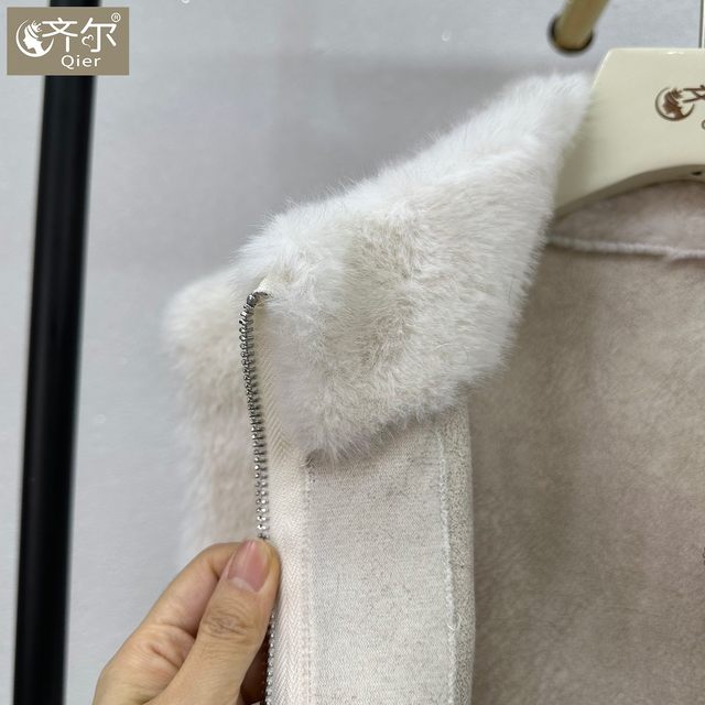 
Leopard print mink velvet vest 2025 autumn and winter versatile slimming coat fashionable mom temperament waistcoat warm