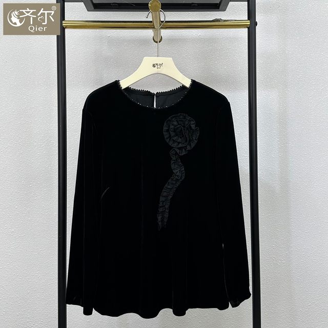
Middle-aged and elderly women's velvet tops 2025 autumn new Chinese style three-dimensional flower exquisite large size tops trendy