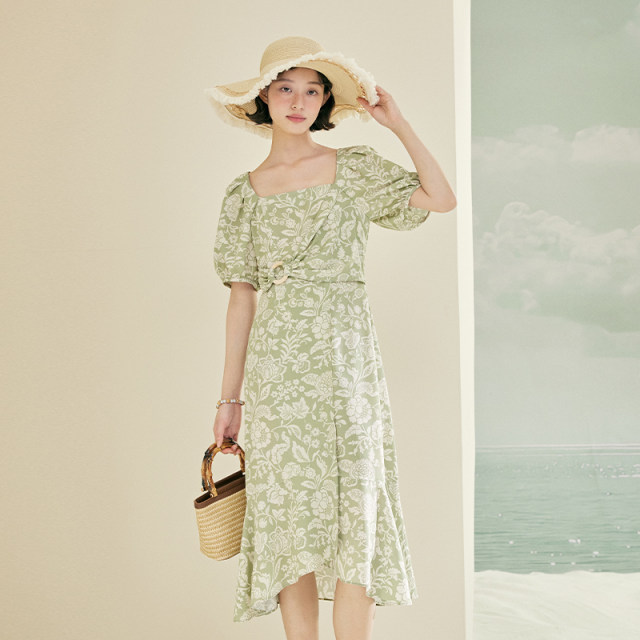 PIT retro square collar one-line collar short sleeve puff sleeve floral A-line dress for women 2025 spring new temperament long skirt