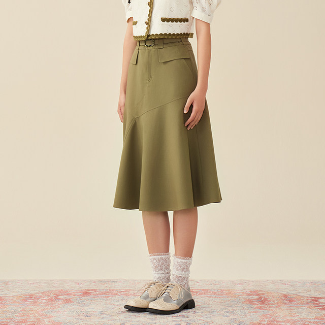 PIT retro green A-line umbrella skirt women's 2025 spring new fish tail cover hips to make the hips look slim and temperament long skirt
